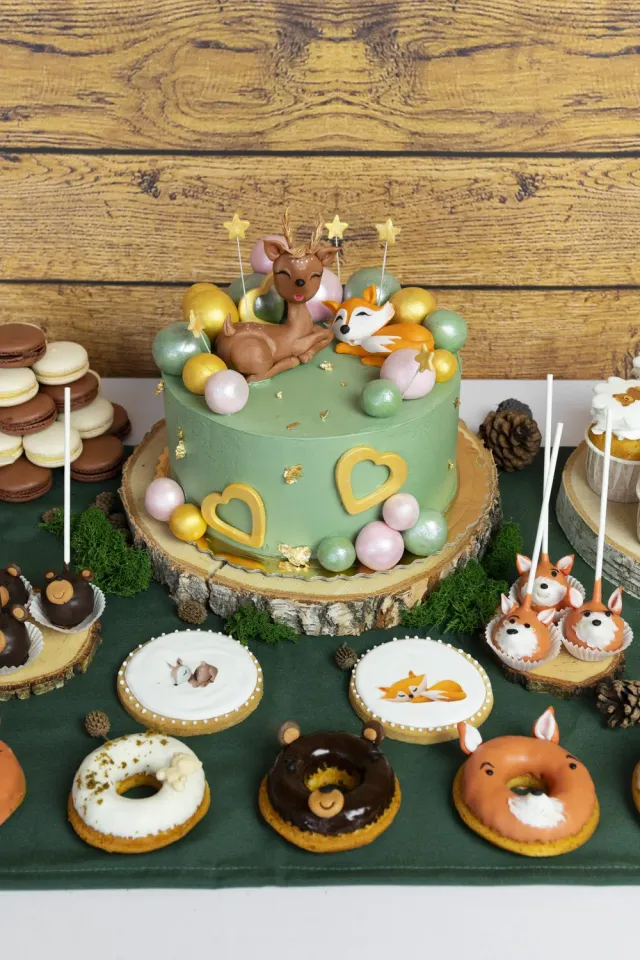 Blikle Lesne Urodziny Sweet Table Bosco 71 Pezzi