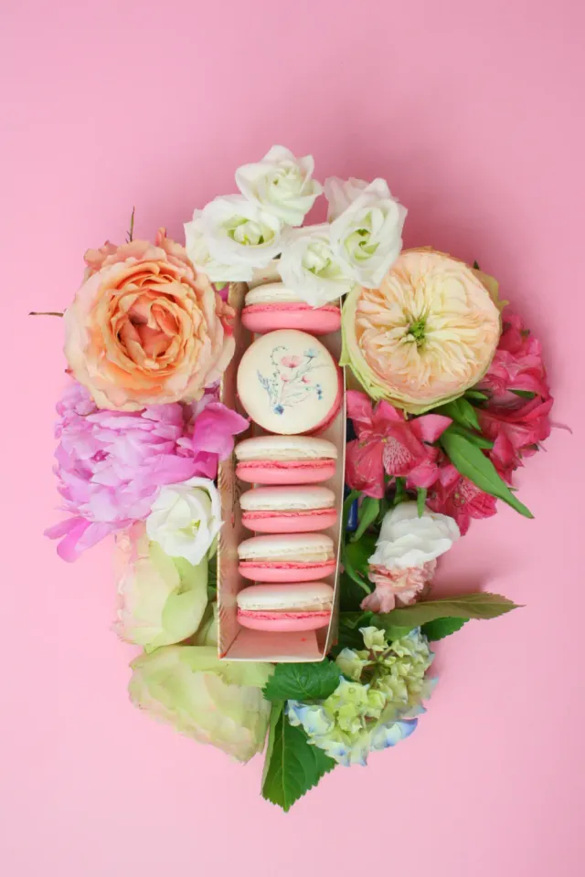 Blikle Macaron fiore dolce confezione 7 pezzi regalo