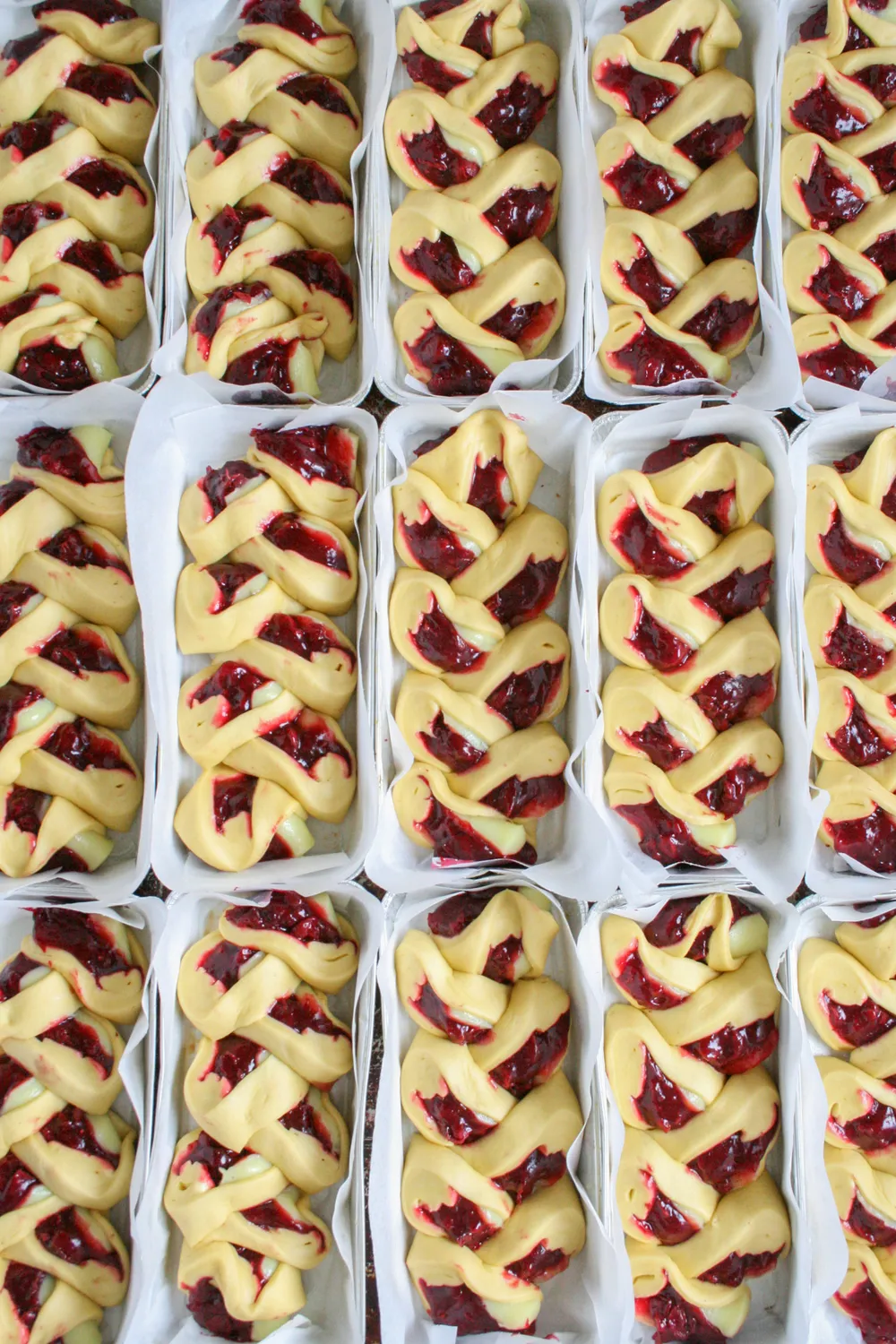 Blikle Placek Drożdżowy torta lievitata frutta 6-8 porzioni